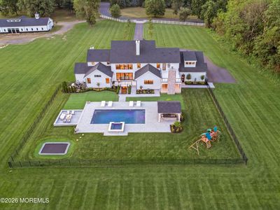 8 Hillcrest Drive