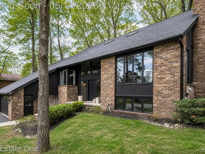 6464 Deer Ridge Dr