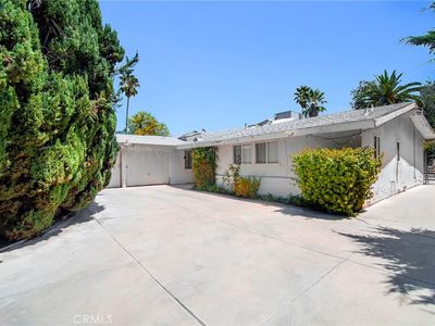 Property at 5614 Oso Ave, Woodland Hills, CA