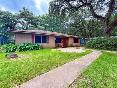 371 W Courtland St