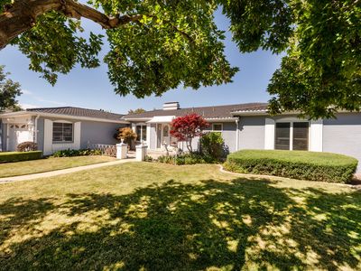 1110 S Oak Hills Way