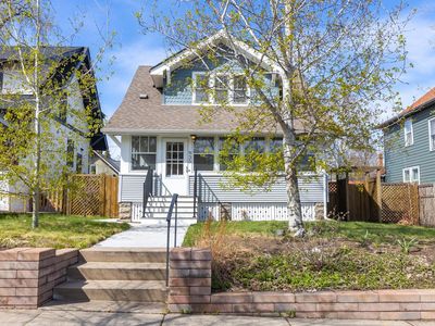 935 Saint Clair Ave