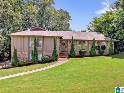 2413 Jamestown Dr