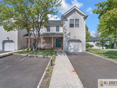 37 E Burgess Dr