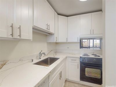 1521 Alexander St APT 904