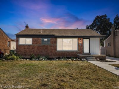 33711 Rosslyn Ave