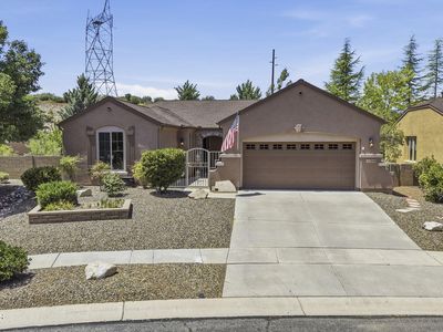 1048 N Hobble Strap St