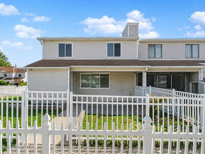 32A Marc St