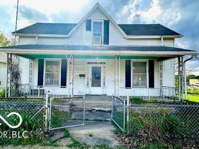 Property at 828 Main St, Hope, IN