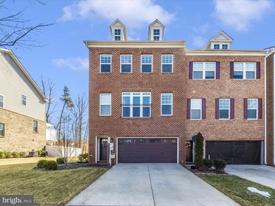 3900 Effie Fox Way