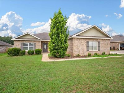 27401A Meade Trl