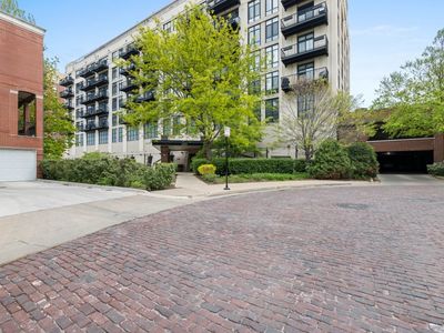 1525 S Sangamon St Unit 806