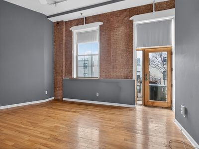 1015 Grand St APT 2B