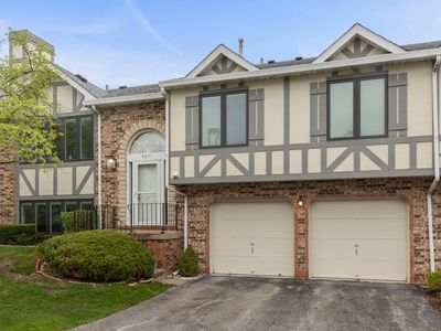 9371 Windsor Pkwy #160