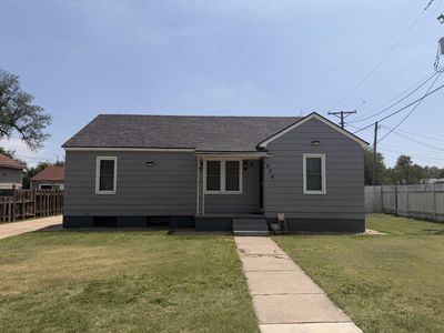 804 W 2nd St