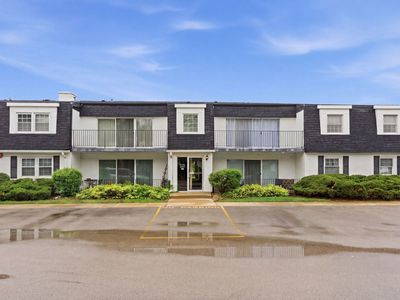1115 Royal Street George Dr #201