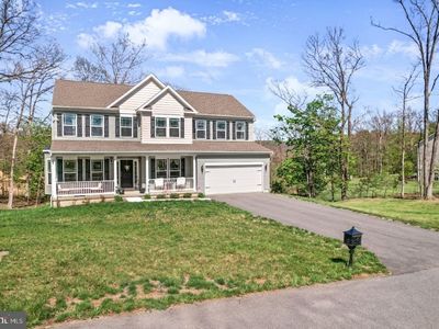 1561 N Lakewood Dr