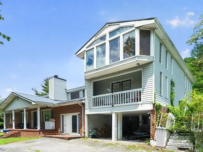 300 Yellow Hill Rd