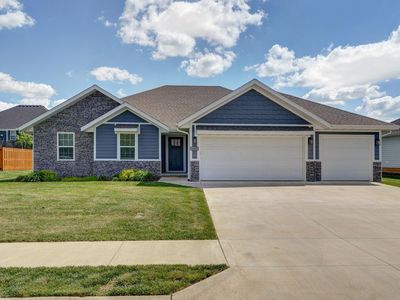 1404 E Hayloft Drive