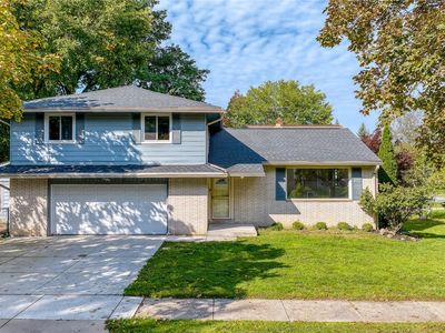 Property at 2120 Cedarview Dr, Beachwood, OH