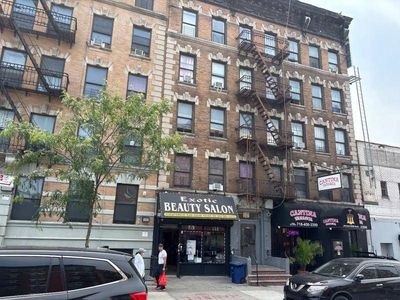 576 Southern Blvd