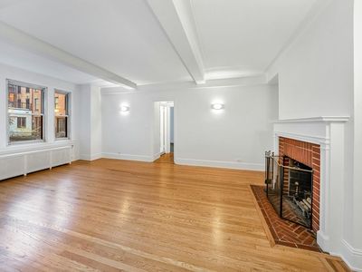 315 E 68th St #2P