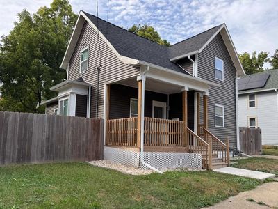 131 S Chicago Ave