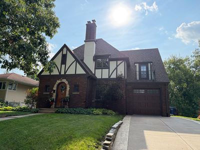 242 Fernwood Ave