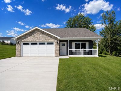 427 Cloverleaf Dr