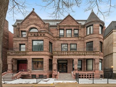 1515 N Dearborn Pkwy