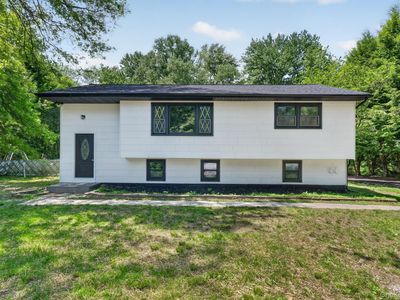 15 Whiteford Drive