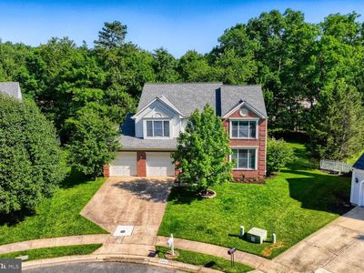 3202 Holly Knoll Ct