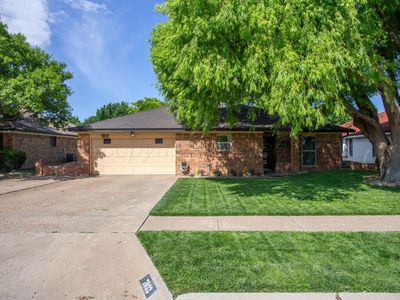7032 Westbury Dr