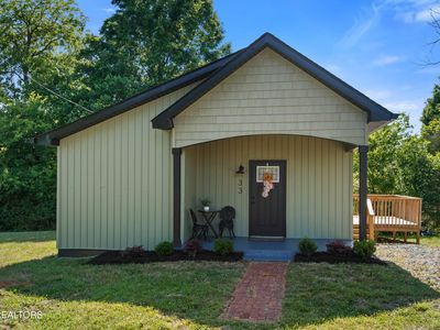 Property at 33 Melrose Ave, Englewood, TN