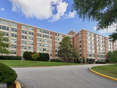 4401 Roland Ave Unit 415