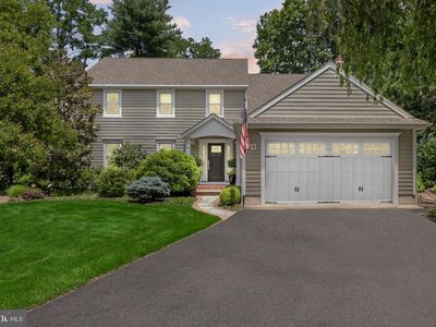 3 Circle Dr