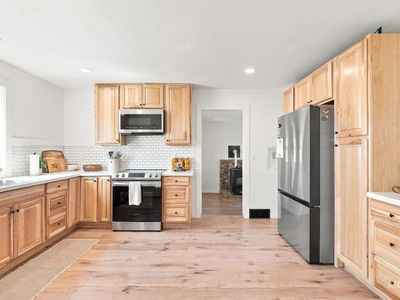 16078 Hoffman Rd