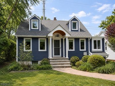 10 Meadow Rd