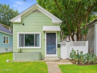 703 W Evelyn Ave