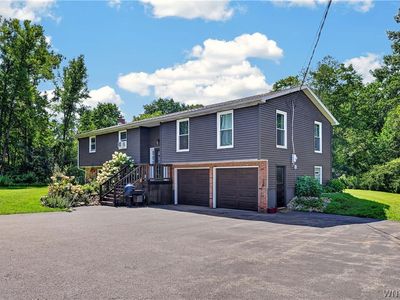 Property at 170 Creek Rd, East aurora, NY
