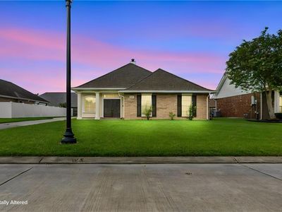 114 Portrush Dr