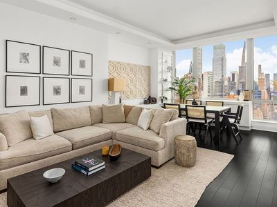 401 E 60th St APT 37B