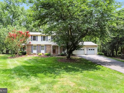 907 Cantle Ln