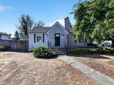 2821 W Longfellow Ave