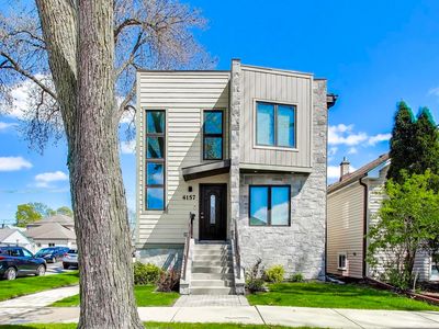 4157 N Ozark Ave