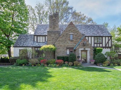 41 Summit Avenue