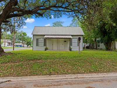 Property at 1421 Park St, Kerrville, TX