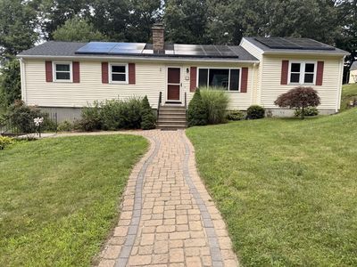 57 Laurel Ln
