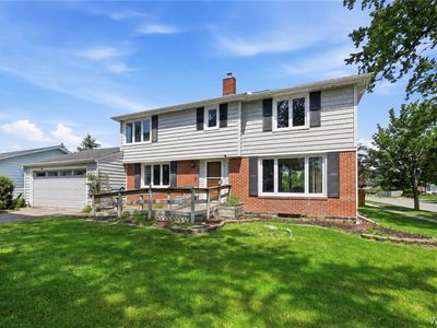 Property at 221 Woodmere Dr, Tonawanda, NY