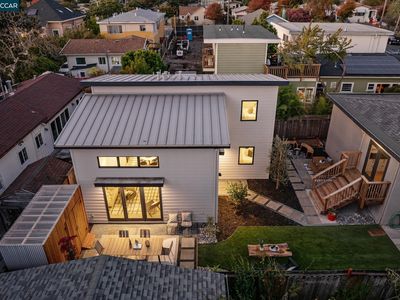 2514 Mathews St